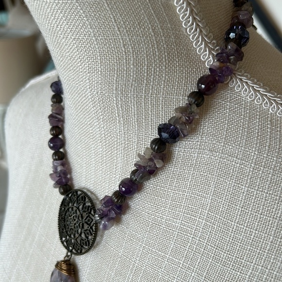 💜Purple Handcrafted Lepidolite Pendant Necklace - Picture 11 of 12